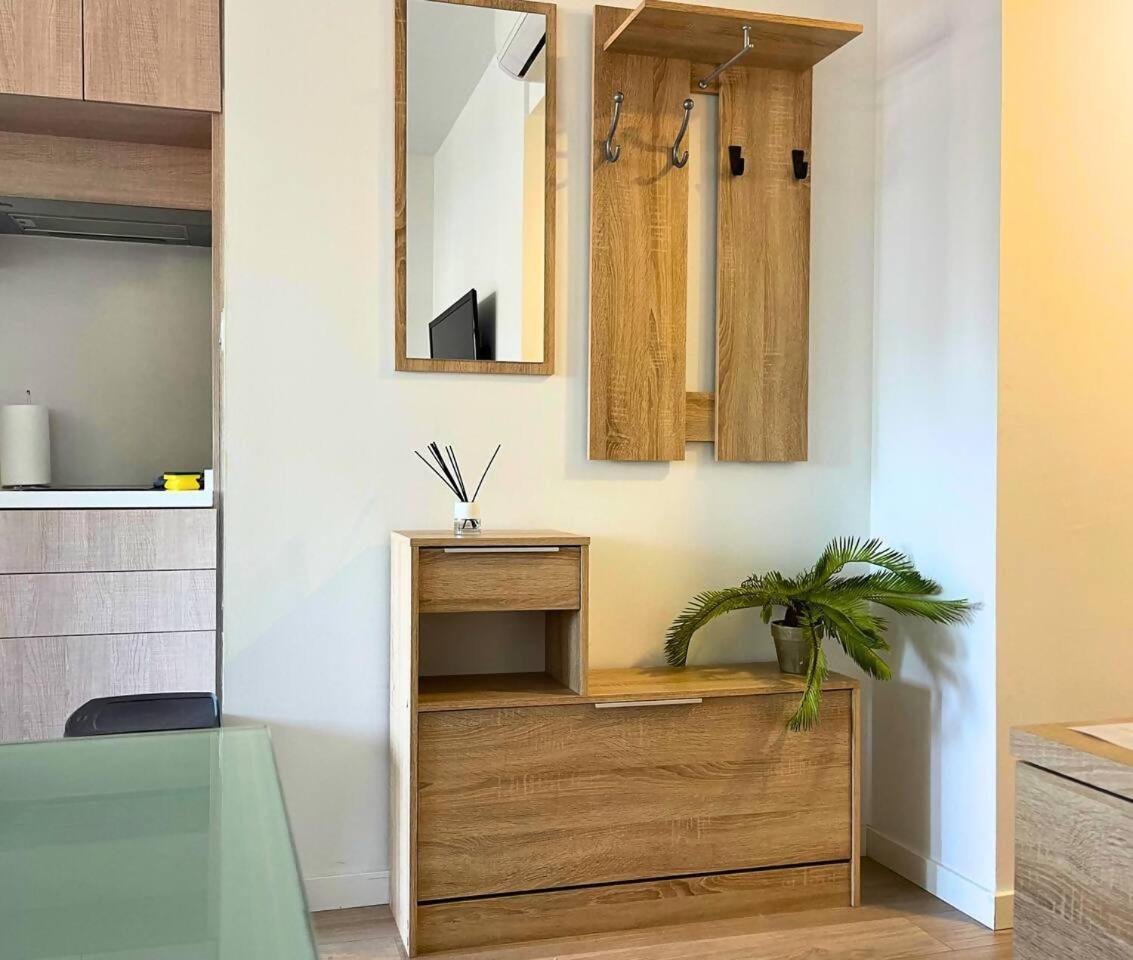 Home4U Apartamento Con Cochera Granada Luaran gambar