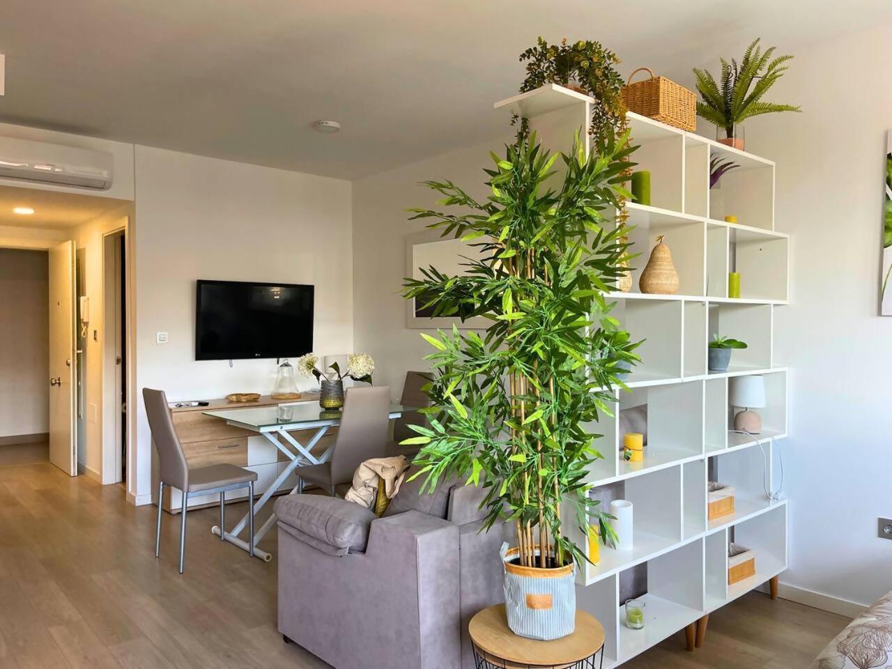 Home4U Apartamento Con Cochera Granada Luaran gambar