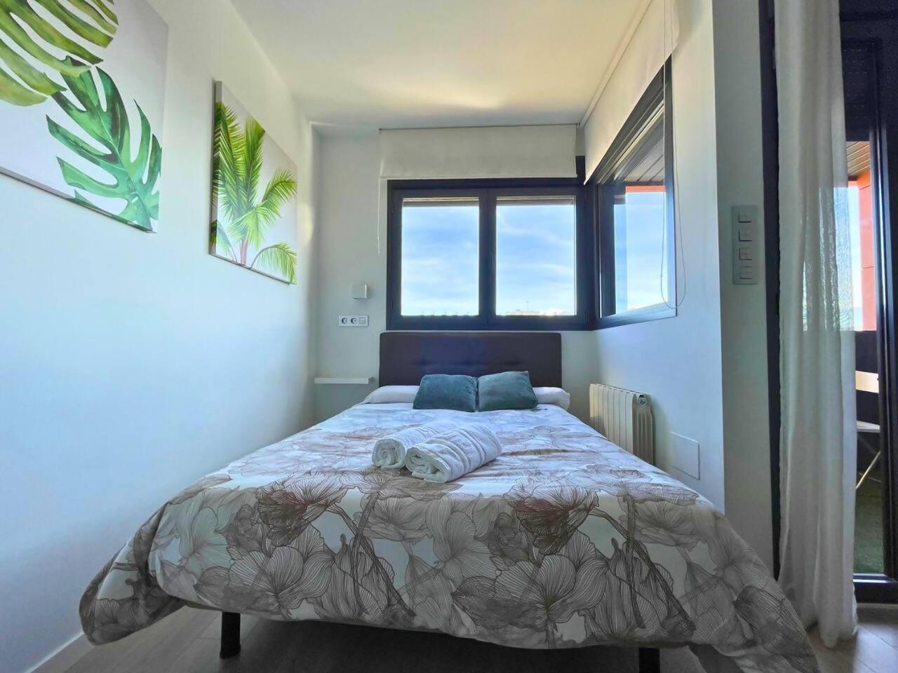 Home4U Apartamento Con Cochera Granada Luaran gambar