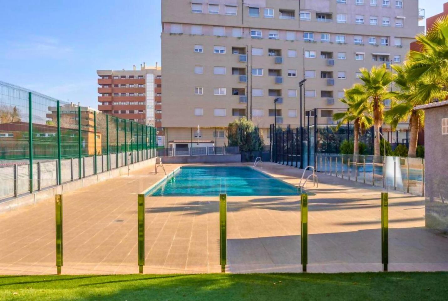 Home4U Apartamento Con Cochera Granada Luaran gambar