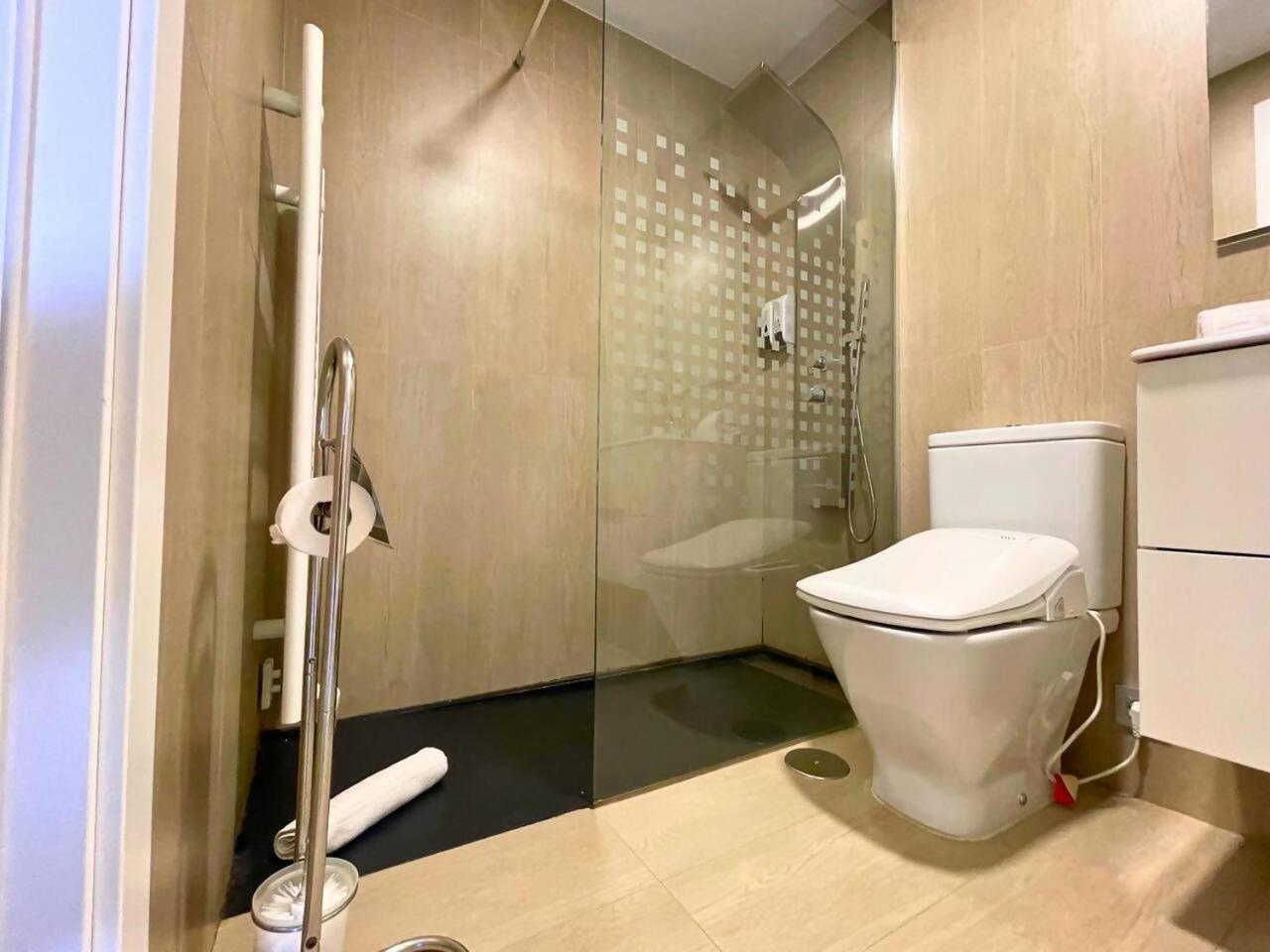 Home4U Apartamento Con Cochera Granada Luaran gambar